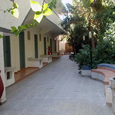 Fevro Hotel